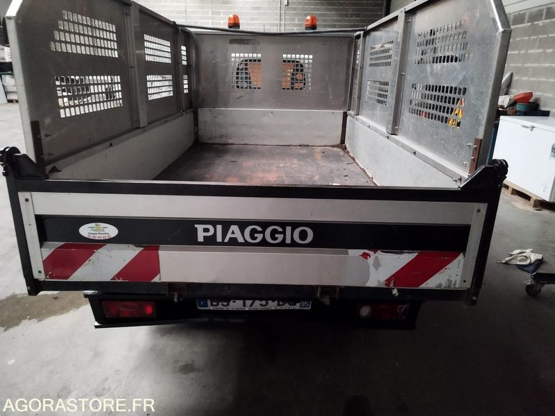 PIAGGIO PORTER - Komercauto pašizgāzējs: foto 4 PIAGGIO PORTER - Komercauto pašizgāzējs: foto 4