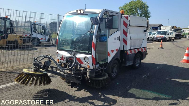 PRO 156 - CITYCAT 2020 - 2010 - Dārza tehnika: foto 2 PRO 156 - CITYCAT 2020 - 2010 - Dārza tehnika: foto 2