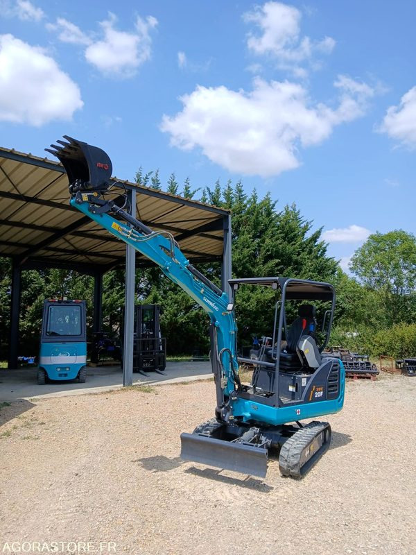 Pelle SUNWARD SWE20F canopy Neuve - Mini-ekskavators: foto 2 Pelle SUNWARD SWE20F canopy Neuve - Mini-ekskavators: foto 2