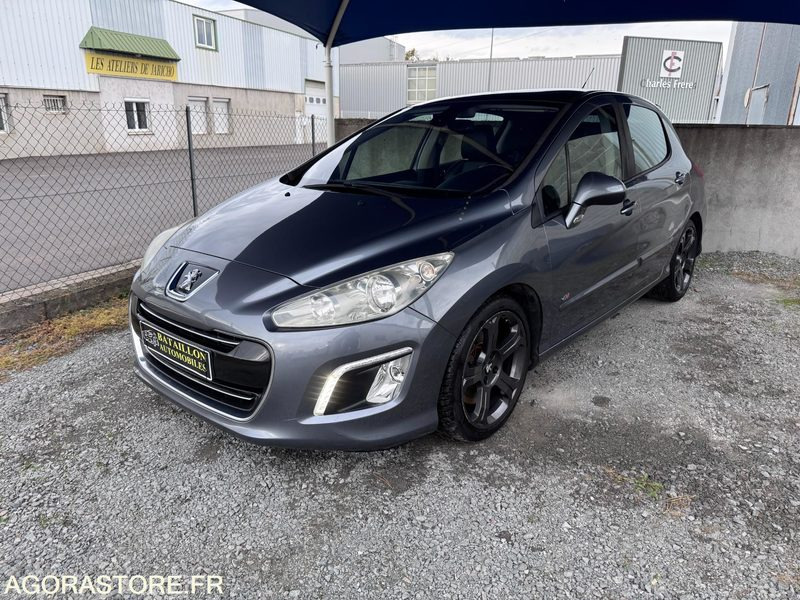 Peugeot 308 1.6 THP 16v 200ch GTi 5p - Vieglā automašīna: foto 1 Peugeot 308 1.6 THP 16v 200ch GTi 5p - Vieglā automašīna: foto 1