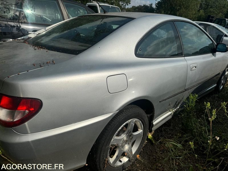 Peugeot 406 Coupé Phase 2 - 2.2 HDI - 271 000 Km - Kupeja: foto 4 Peugeot 406 Coupé Phase 2 - 2.2 HDI - 271 000 Km - Kupeja: foto 4
