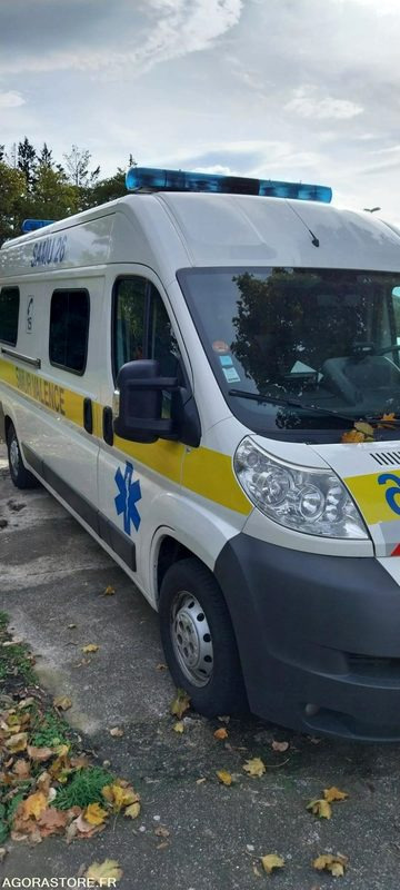 Peugeot BOXER, 3L HDI, 2012, 329317 kms, moteur 63435kms - Ātrās palīdzības mašīna: foto 2 Peugeot BOXER, 3L HDI, 2012, 329317 kms, moteur 63435kms - Ātrās palīdzības mašīna: foto 2