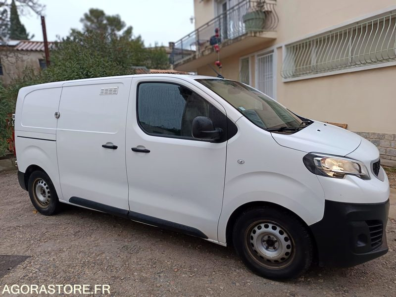 Peugeot Expert Fourgon 1.5 BLUEHDI 120 S&S Premium - 2020 - 200600KMS - Kravas mikroautobuss: foto 3 Peugeot Expert Fourgon 1.5 BLUEHDI 120 S&S Premium - 2020 - 200600KMS - Kravas mikroautobuss: foto 3