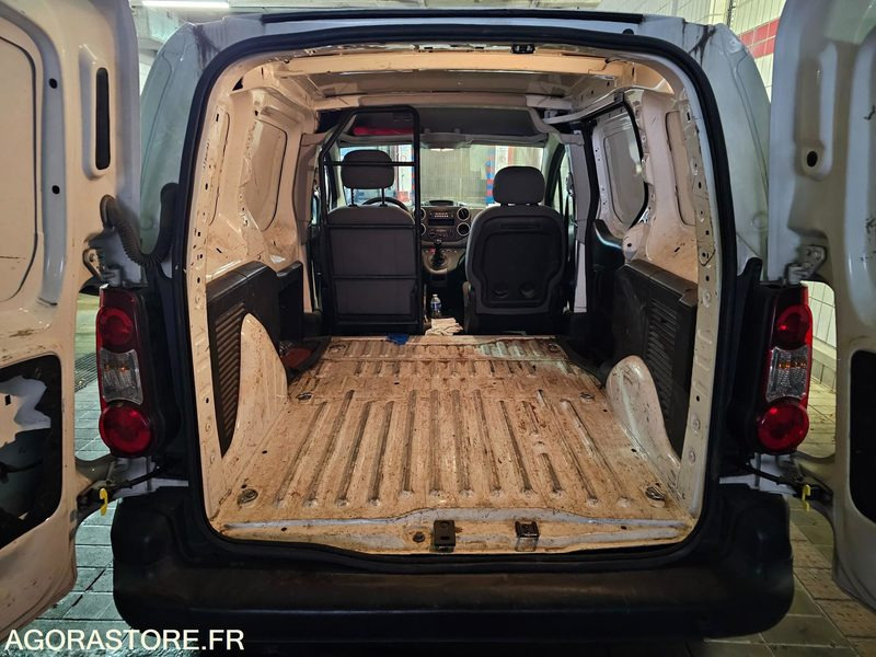 Peugeot Partner - 2013 - 91134kms - CQ 658 PQ līzingu Peugeot Partner - 2013 - 91134kms - CQ 658 PQ: foto 13