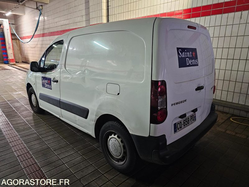 Peugeot Partner - 2013 - 91134kms - CQ 658 PQ - Mazs furgons: foto 4 Peugeot Partner - 2013 - 91134kms - CQ 658 PQ - Mazs furgons: foto 4