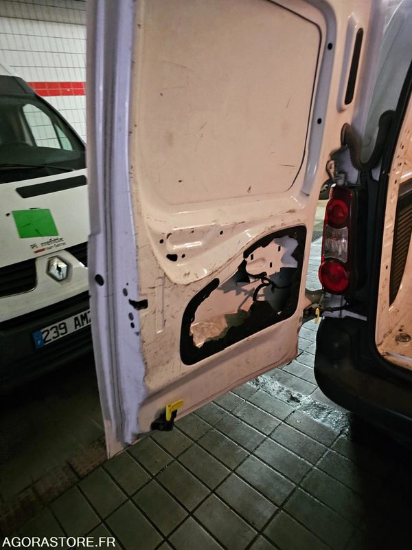 Peugeot Partner - 2013 - 91134kms - CQ 658 PQ līzingu Peugeot Partner - 2013 - 91134kms - CQ 658 PQ: foto 14