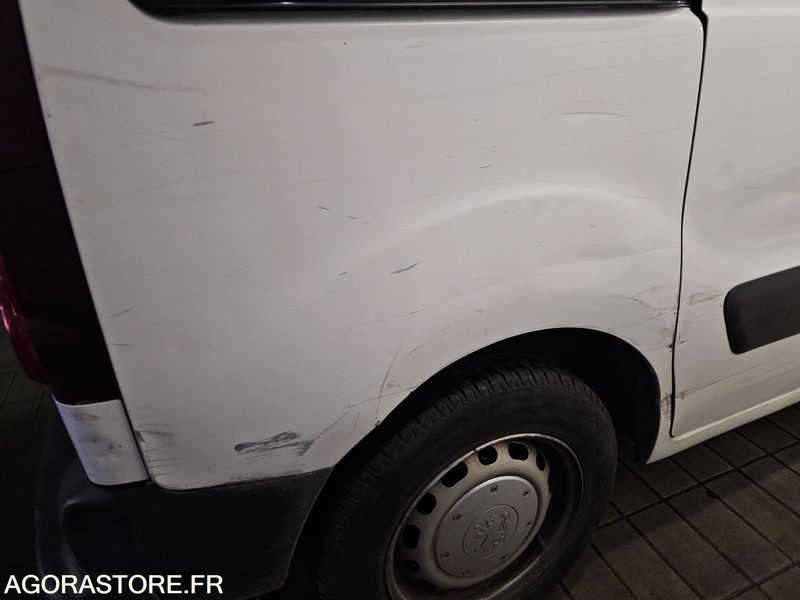 Peugeot Partner - 2013 - 91134kms - CQ 658 PQ līzingu Peugeot Partner - 2013 - 91134kms - CQ 658 PQ: foto 24