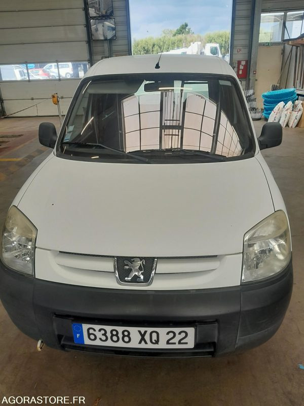 Peugeot Partner - Mazs furgons: foto 1 Peugeot Partner - Mazs furgons: foto 1