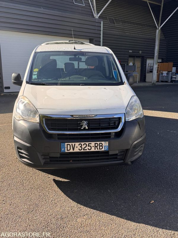 Peugeot Partner Phase 2 L11.6 Blue HDi FAP Fourgon S&S 100cv - Mazs furgons: foto 1 Peugeot Partner Phase 2 L11.6 Blue HDi FAP Fourgon S&S 100cv - Mazs furgons: foto 1