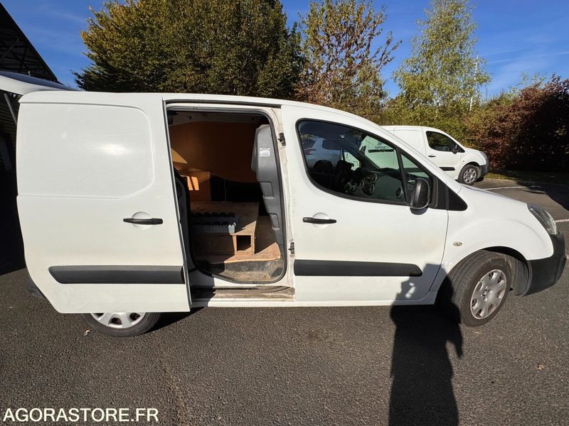Peugeot Partner Phase 2 L11.6 Blue HDi FAP Fourgon S&S 100cv - Mazs furgons: foto 5 Peugeot Partner Phase 2 L11.6 Blue HDi FAP Fourgon S&S 100cv - Mazs furgons: foto 5