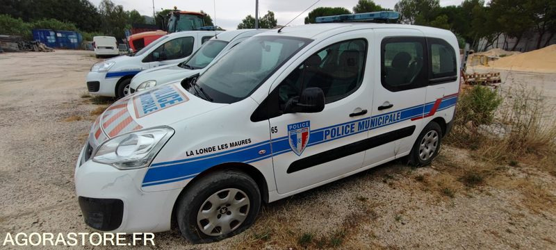 Peugeot Partner Police Municipale 169600 kms 2018 - Vieglā automašīna: foto 2 Peugeot Partner Police Municipale 169600 kms 2018 - Vieglā automašīna: foto 2