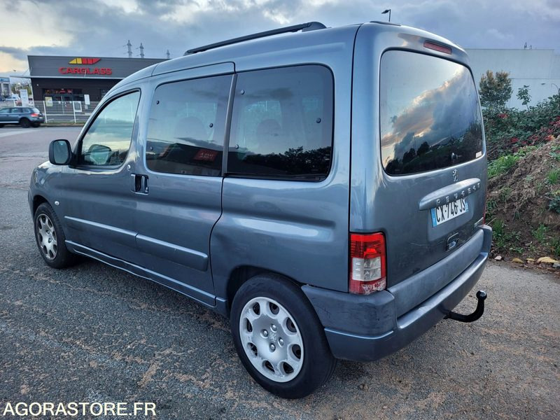 Peugeot partner 1.6hdi 90 ch - Vieglā automašīna: foto 2 Peugeot partner 1.6hdi 90 ch - Vieglā automašīna: foto 2