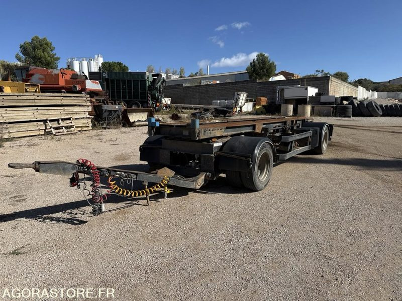 Remorque CASTERA - Piekabe: foto 1 Remorque CASTERA - Piekabe: foto 1