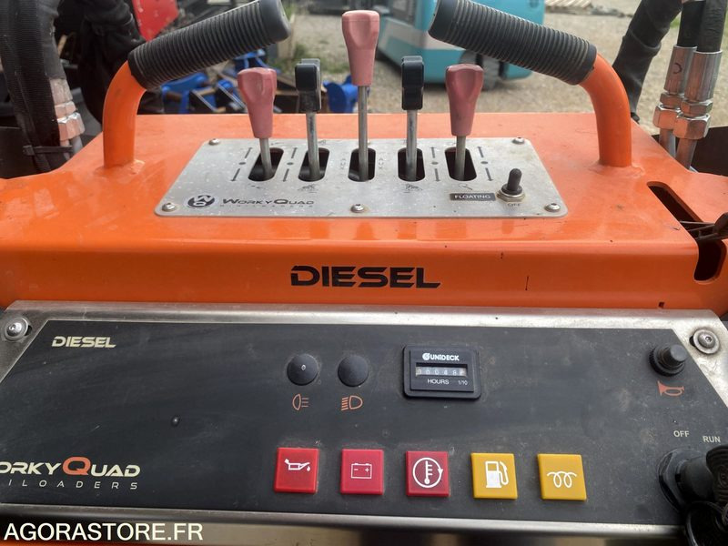 Porte outils SSQ15D 48 heures Worky Quad DIESEL 48 heures - Iekrāvējs: foto 4 Porte outils SSQ15D 48 heures Worky Quad DIESEL 48 heures - Iekrāvējs: foto 4