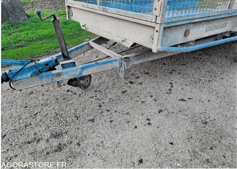 REMORQUE FREINEE AVEC CARTE GRISE - Dārza tehnika: foto 3 REMORQUE FREINEE AVEC CARTE GRISE - Dārza tehnika: foto 3