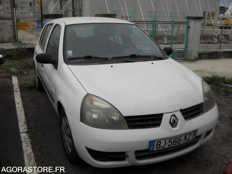 RENAULT CLIO 1.5 DCI 5 PORTES - Vieglā automašīna: foto 1 RENAULT CLIO 1.5 DCI 5 PORTES - Vieglā automašīna: foto 1