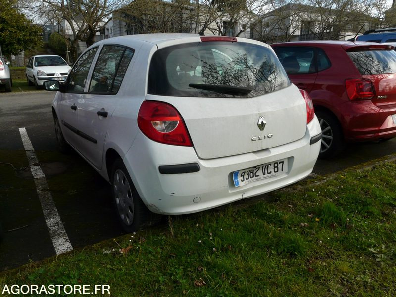 RENAULT CLIO - Vieglā automašīna: foto 3 RENAULT CLIO - Vieglā automašīna: foto 3