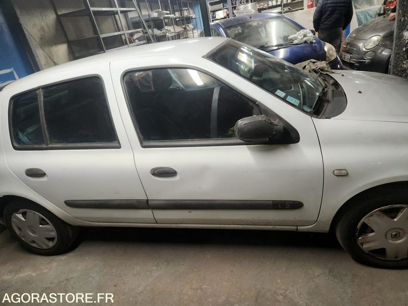 RENAULT CLIO - Vieglā automašīna: foto 3 RENAULT CLIO - Vieglā automašīna: foto 3