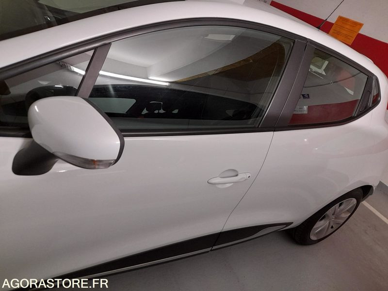 RENAULT CLIO IV - ZEN 09E E5 - 83985kms - 2013 - Vieglā automašīna: foto 4 RENAULT CLIO IV - ZEN 09E E5 - 83985kms - 2013 - Vieglā automašīna: foto 4