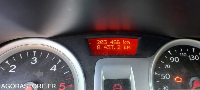 RENAULT CLIO SOCIETE de 2011 - 203 500 km (R30359) - Vieglā automašīna: foto 5 RENAULT CLIO SOCIETE de 2011 - 203 500 km (R30359) - Vieglā automašīna: foto 5