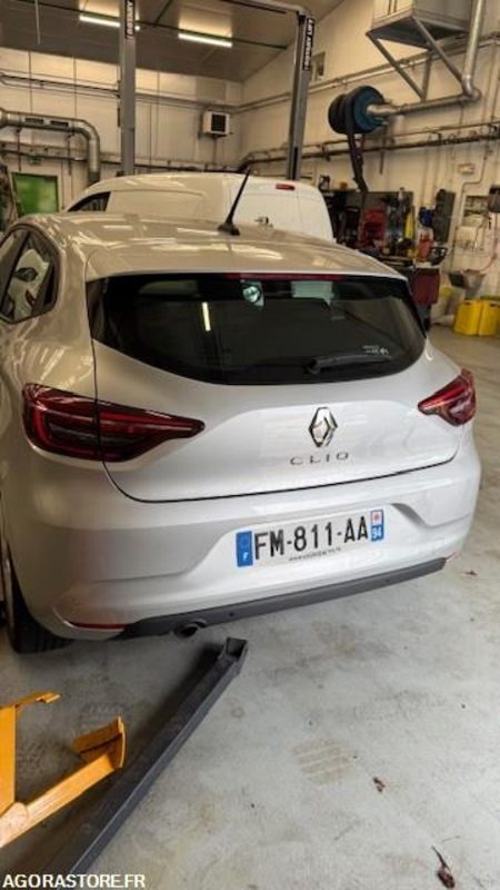 RENAULT CLIO V Diesel - 35000km - 2019 - Vieglā automašīna: foto 2 RENAULT CLIO V Diesel - 35000km - 2019 - Vieglā automašīna: foto 2