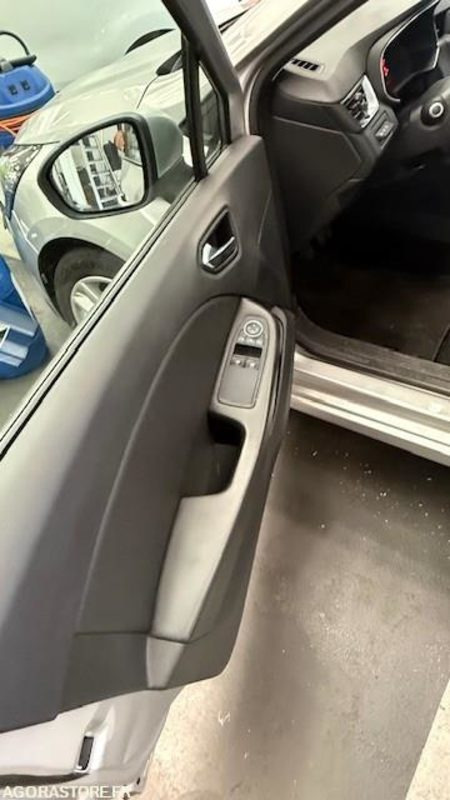 RENAULT CLIO V Diesel - 35000km - 2019 - Vieglā automašīna: foto 5 RENAULT CLIO V Diesel - 35000km - 2019 - Vieglā automašīna: foto 5