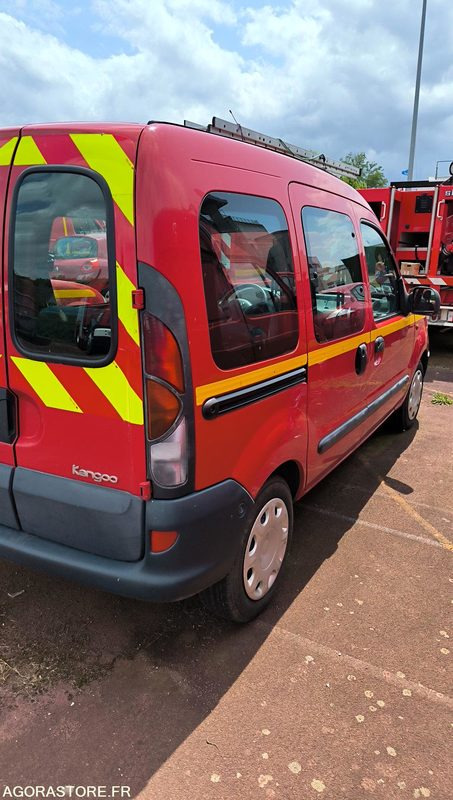 RENAULT KANGOO 1 PHASE 1 1,9L D 65CV - 2001 - 124560kms - Mazs furgons: foto 2 RENAULT KANGOO 1 PHASE 1 1,9L D 65CV - 2001 - 124560kms - Mazs furgons: foto 2