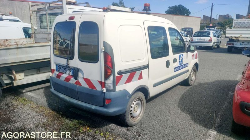 RENAULT KANGOO - 2000 - 269870 KM - Mazs furgons: foto 4 RENAULT KANGOO - 2000 - 269870 KM - Mazs furgons: foto 4