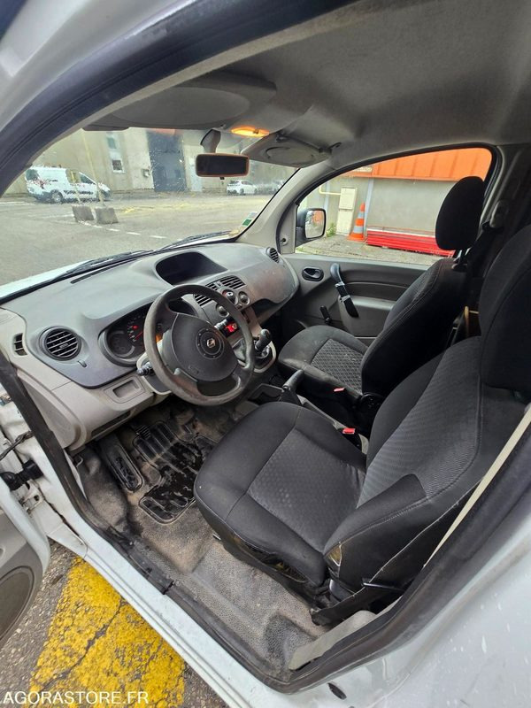 RENAULT KANGOO - Mazs furgons: foto 2 RENAULT KANGOO - Mazs furgons: foto 2