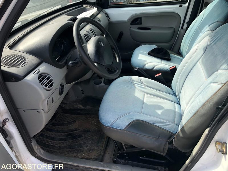 RENAULT KANGOO - Kravas mikroautobuss: foto 5 RENAULT KANGOO - Kravas mikroautobuss: foto 5