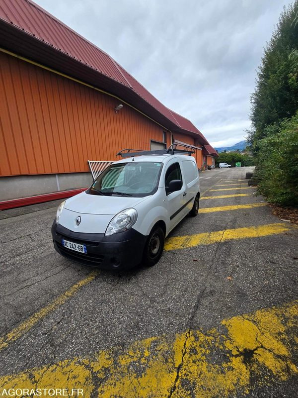 RENAULT KANGOO - Mazs furgons: foto 3 RENAULT KANGOO - Mazs furgons: foto 3