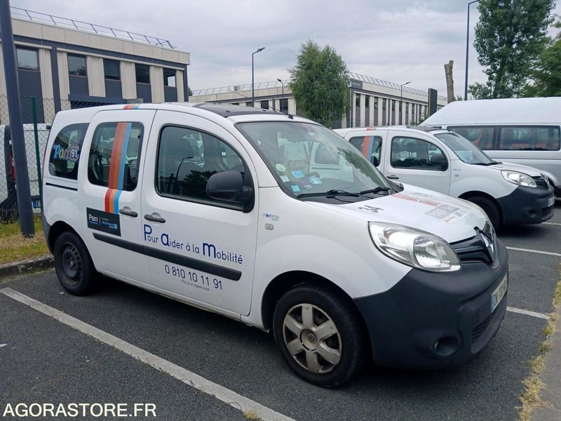 RENAULT KANGOO TPMR N°150560 - Mikroautobuss, Pasažieru furgons: foto 2 RENAULT KANGOO TPMR N°150560 - Mikroautobuss, Pasažieru furgons: foto 2