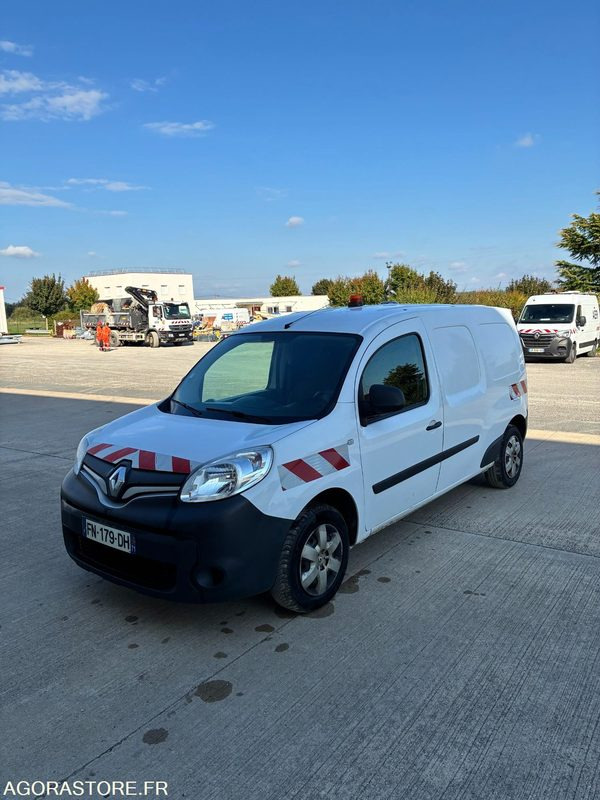 RENAULT KANGOO diesel - Année 2020 - 299.300 km - Mazs furgons: foto 1 RENAULT KANGOO diesel - Année 2020 - 299.300 km - Mazs furgons: foto 1