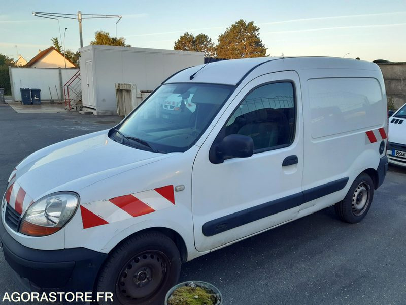 RENAULT Kangoo 1.2 Essence - Mazs furgons: foto 2 RENAULT Kangoo 1.2 Essence - Mazs furgons: foto 2