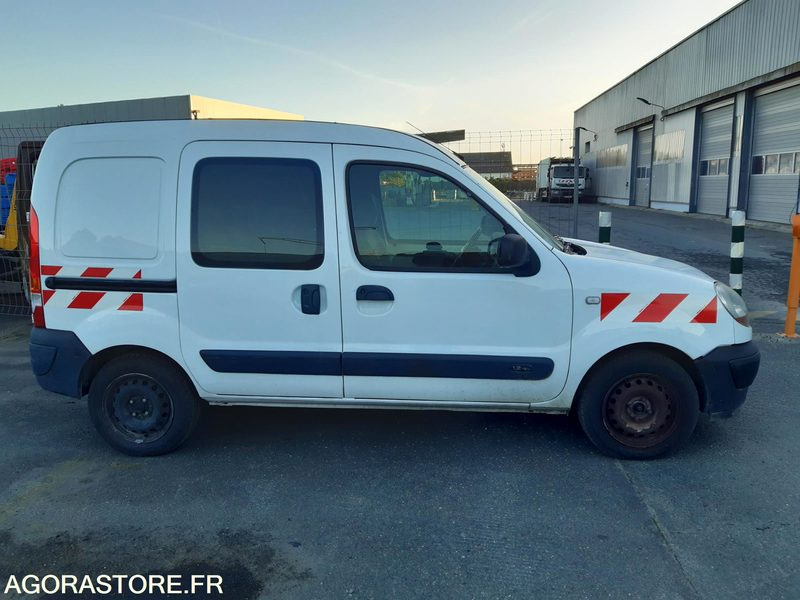 RENAULT Kangoo 1.2 Essence - Mazs furgons: foto 1 RENAULT Kangoo 1.2 Essence - Mazs furgons: foto 1