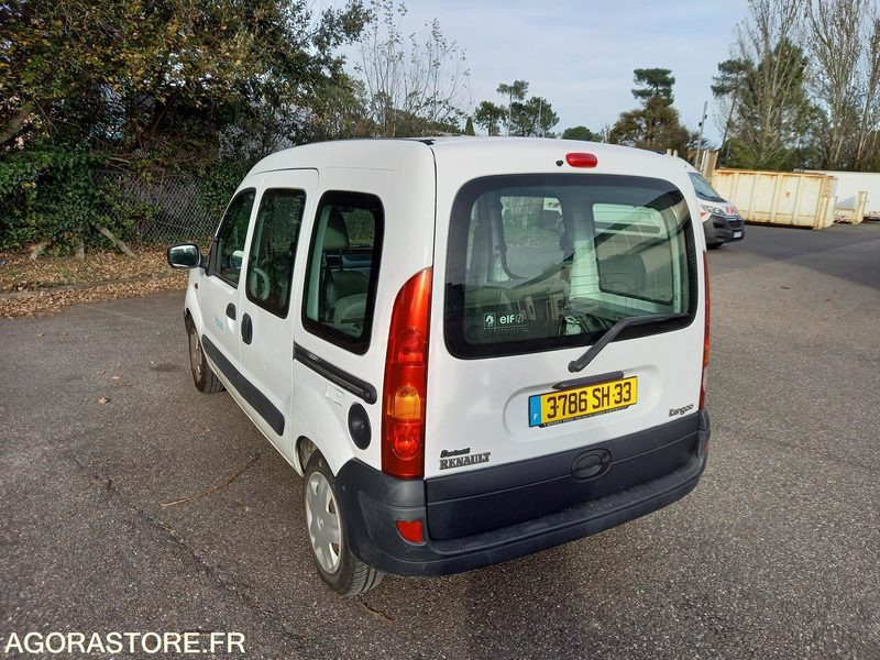 RENAULT Kangoo 3786-SH-33 GPL DANS L'ÉTAT - Mazs furgons: foto 4 RENAULT Kangoo 3786-SH-33 GPL DANS L'ÉTAT - Mazs furgons: foto 4