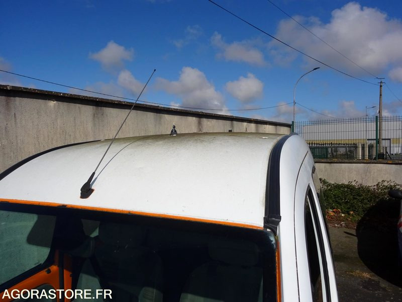 RENAULT Kangoo - Mazs furgons: foto 3 RENAULT Kangoo - Mazs furgons: foto 3