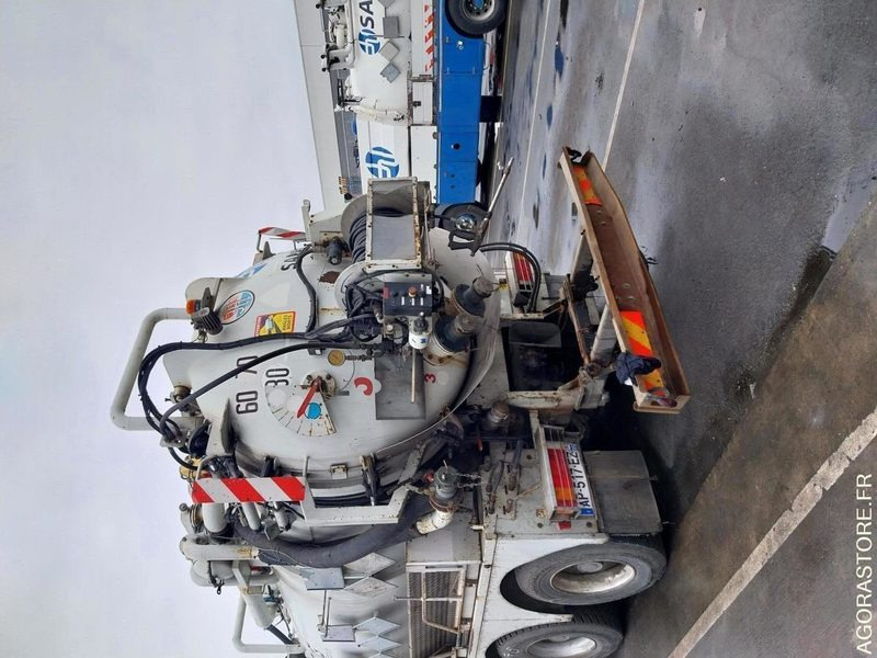 RENAULT Kerax 370 Dci HUWER ADR 2005 (258080Km) ROULANT EXPORT UNIQUEMENT - Asenizācijas mašīna: foto 3 RENAULT Kerax 370 Dci HUWER ADR 2005 (258080Km) ROULANT EXPORT UNIQUEMENT - Asenizācijas mašīna: foto 3