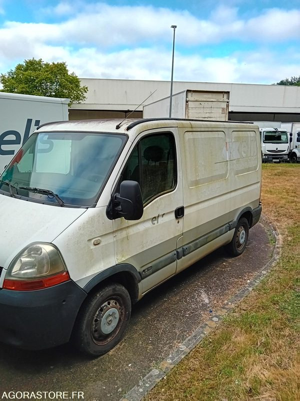 RENAULT MASTER II 2004 - Kravas mikroautobuss: foto 2 RENAULT MASTER II 2004 - Kravas mikroautobuss: foto 2