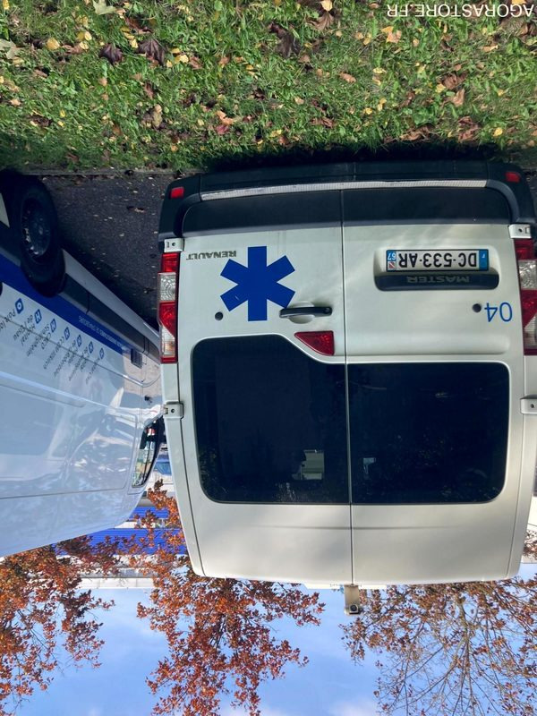 RENAULT MASTER VASP type ambulance - Ātrās palīdzības mašīna: foto 3 RENAULT MASTER VASP type ambulance - Ātrās palīdzības mašīna: foto 3