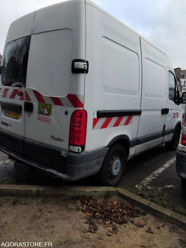 RENAULT MASTER diesel L1H2 II PHASE I -2.5 DCi - Kravas mikroautobuss: foto 4 RENAULT MASTER diesel L1H2 II PHASE I -2.5 DCi - Kravas mikroautobuss: foto 4