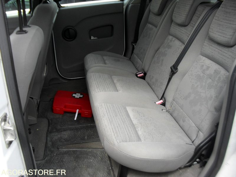 RENAULT NEW KANGOO - Vieglā automašīna: foto 5 RENAULT NEW KANGOO - Vieglā automašīna: foto 5
