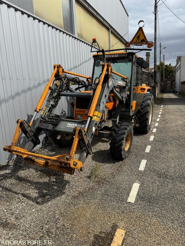 RENAULT TRACTEUR 750MI + CHARGEUR FAUCHEUX F256 BB-157-LJ - Iekrāvējs: foto 3 RENAULT TRACTEUR 750MI + CHARGEUR FAUCHEUX F256 BB-157-LJ - Iekrāvējs: foto 3