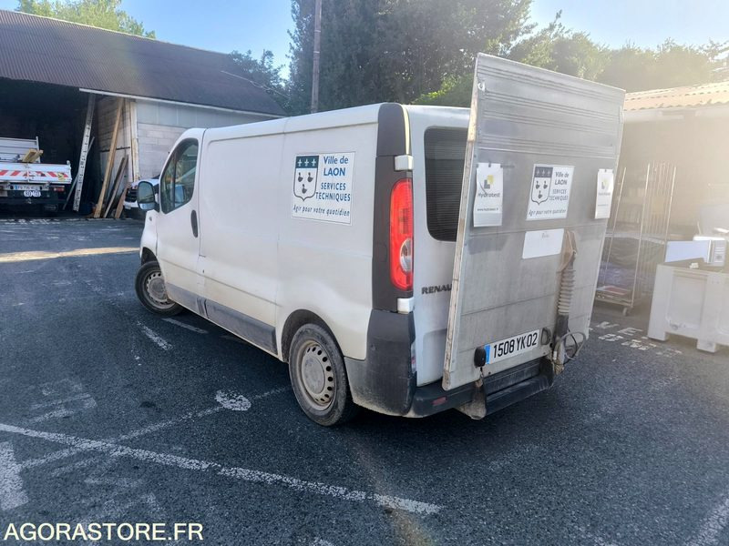 RENAULT TRAFIC 2008 133879kms - Kravas mikroautobuss: foto 3 RENAULT TRAFIC 2008 133879kms - Kravas mikroautobuss: foto 3