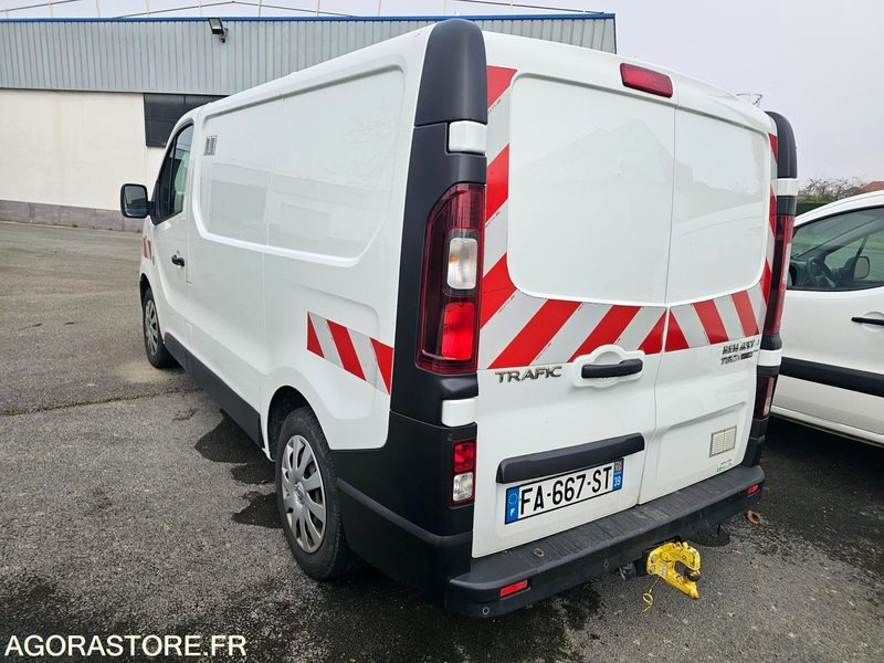 RENAULT TRAFIC - 2018 - 173355KM - FA667ST - Kravas mikroautobuss: foto 4 RENAULT TRAFIC - 2018 - 173355KM - FA667ST - Kravas mikroautobuss: foto 4