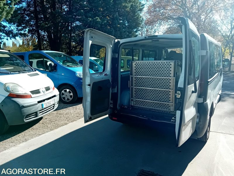 Kravas mikroautobuss RENAULT TRAFIC VP DCI 100 TPMR - 134000km - 2006: foto 8