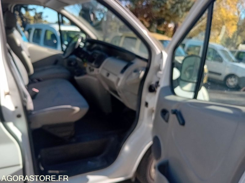 Kravas mikroautobuss RENAULT TRAFIC VP DCI 100 TPMR - 134000km - 2006: foto 6