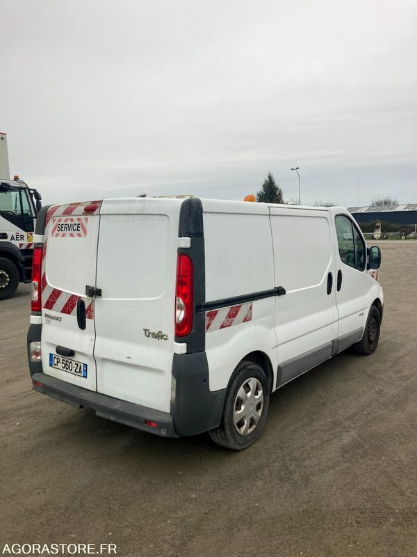 RENAULT TRAFIC diesel - Année 2013 - 376.300km - Kravas mikroautobuss: foto 4 RENAULT TRAFIC diesel - Année 2013 - 376.300km - Kravas mikroautobuss: foto 4