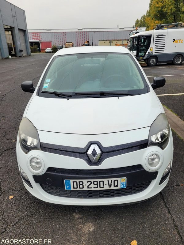 RENAULT TWINGO - DB-290-VQ - VIN VF1CNJ10550142907 - Vieglā automašīna: foto 2 RENAULT TWINGO - DB-290-VQ - VIN VF1CNJ10550142907 - Vieglā automašīna: foto 2