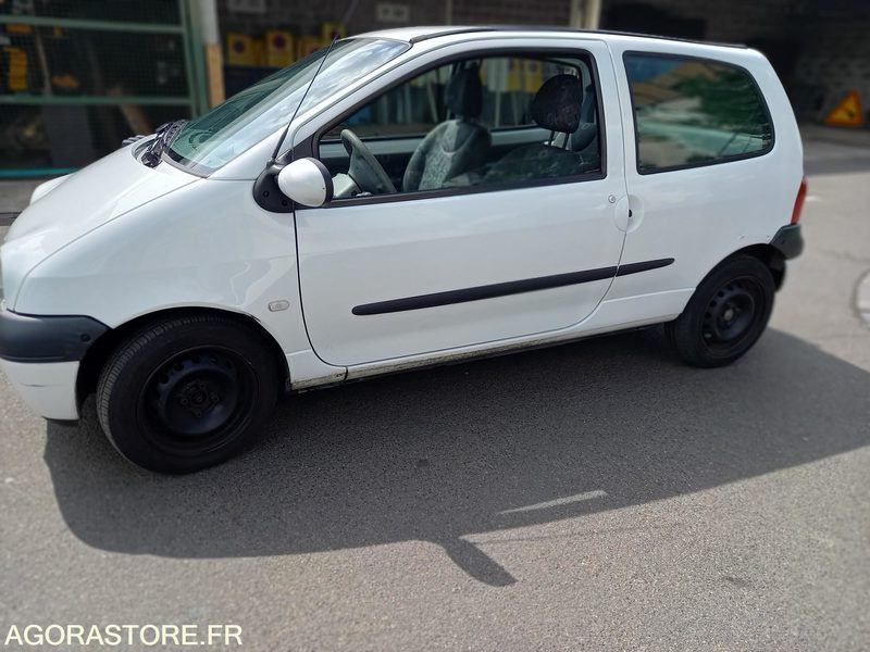 RENAULT TWINGO N°2 - Vieglā automašīna: foto 2 RENAULT TWINGO N°2 - Vieglā automašīna: foto 2